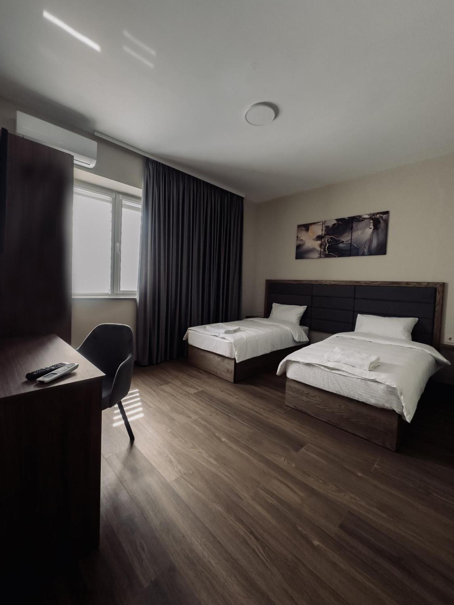 Nesvit Hotel Κίεβο Εξωτερικό φωτογραφία