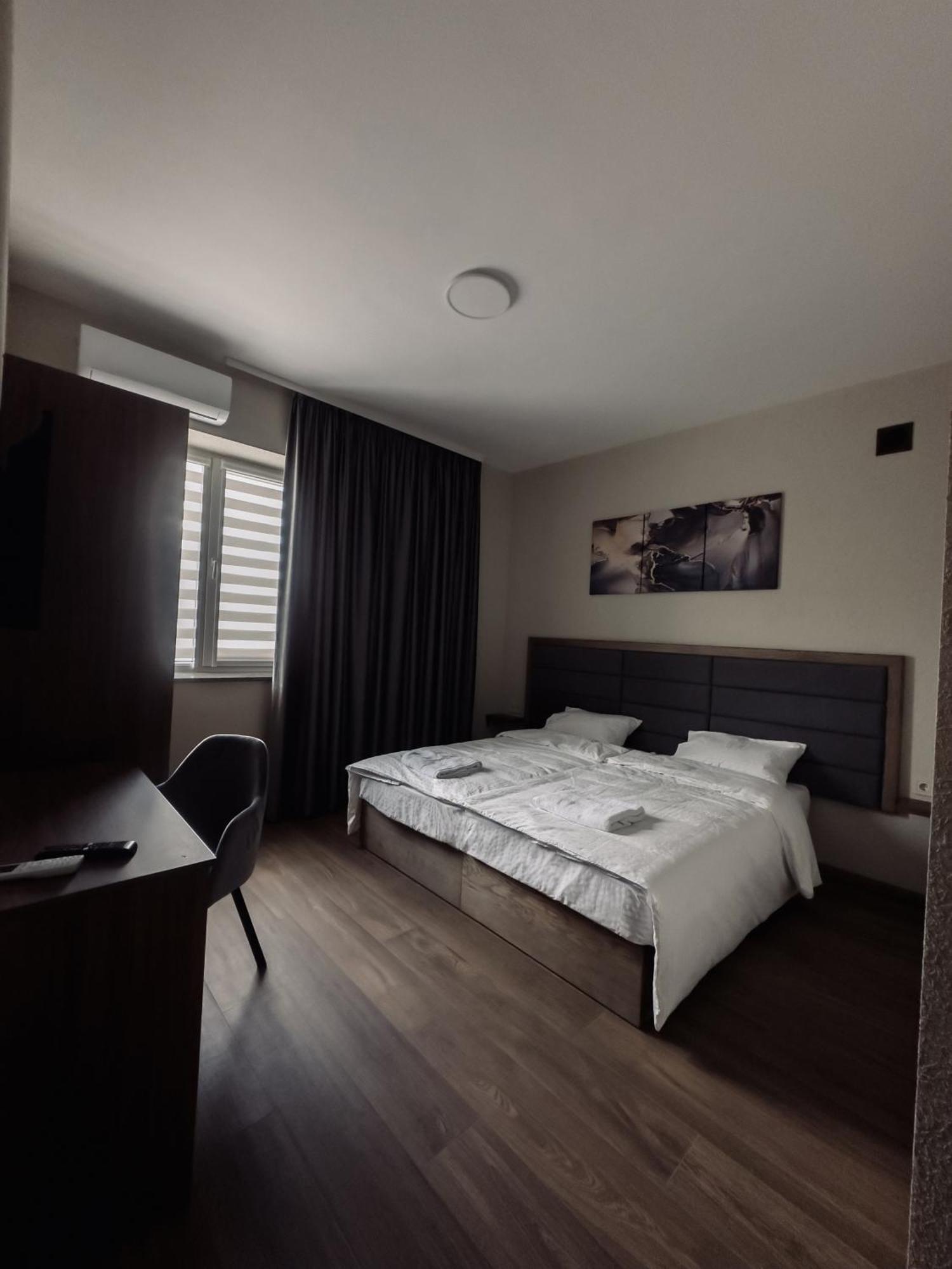 Nesvit Hotel Κίεβο Εξωτερικό φωτογραφία